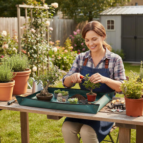 Owl Focus mat easy to wipe clean after potting sessions.