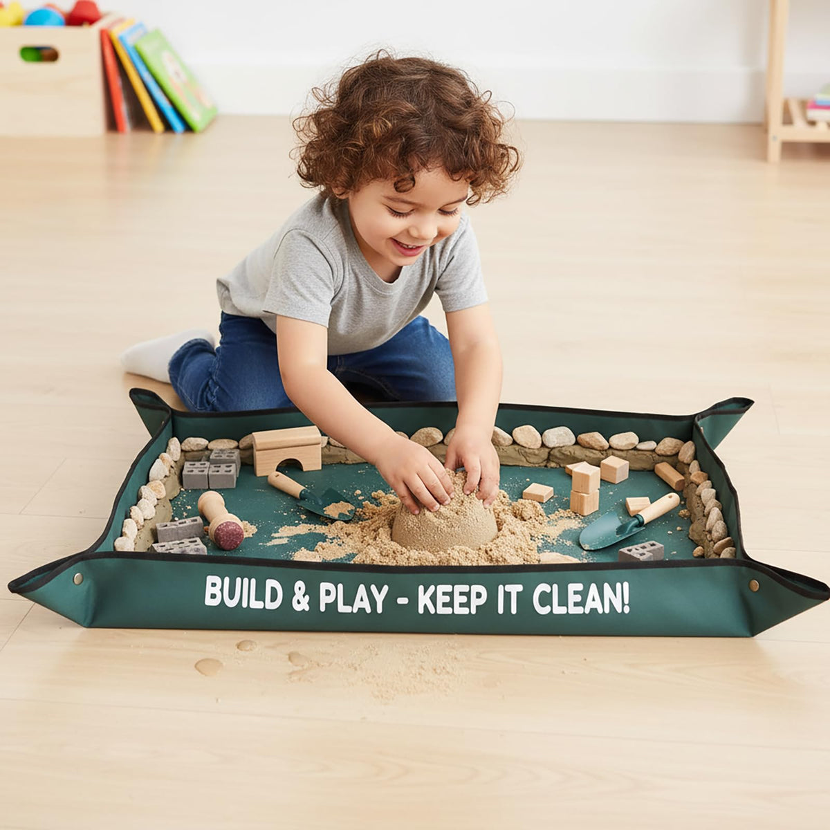 Owl Focus mat highlighting durable Oxford fabric for long-lasting gardening sessions.