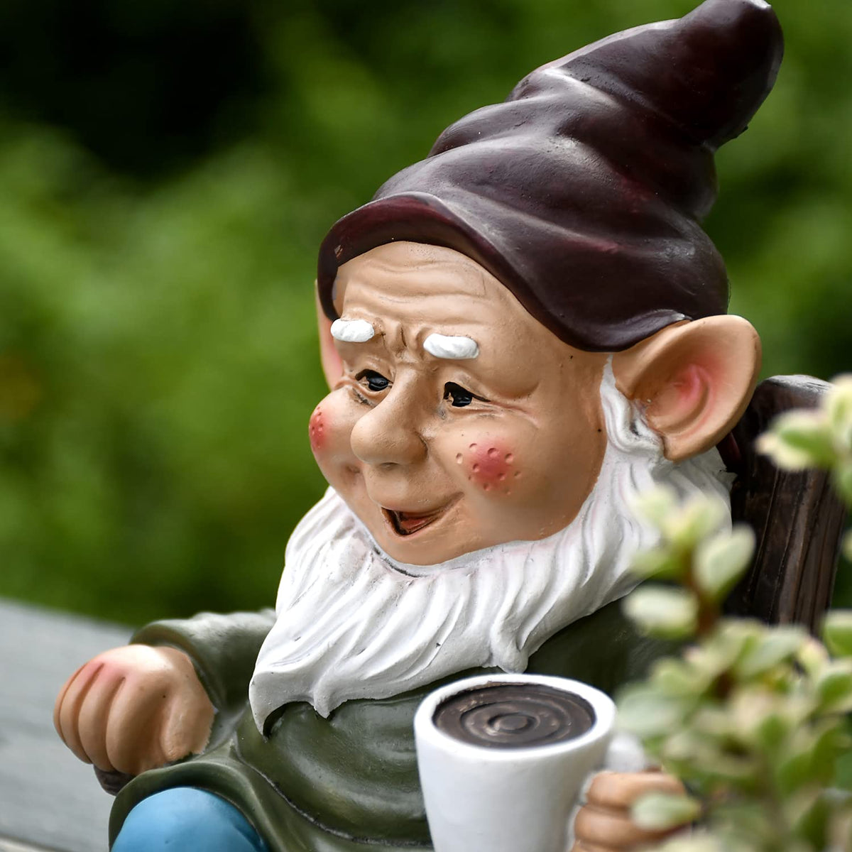 OwMell outdoor gnome decor brightens porches, lawns, and courtyards with playful charm.