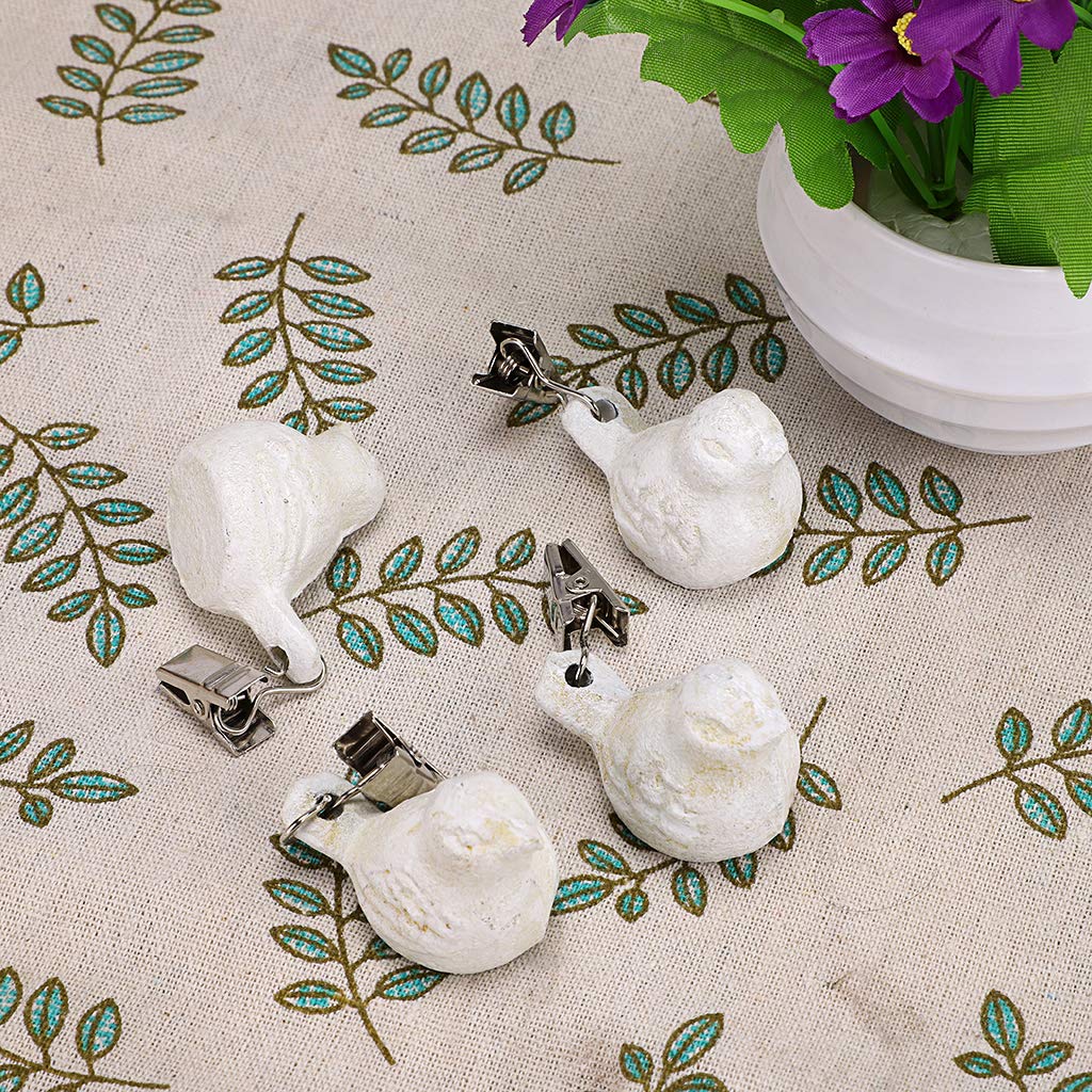 OwnMy outdoor windproof weights keep tablecloths calm during picnics.