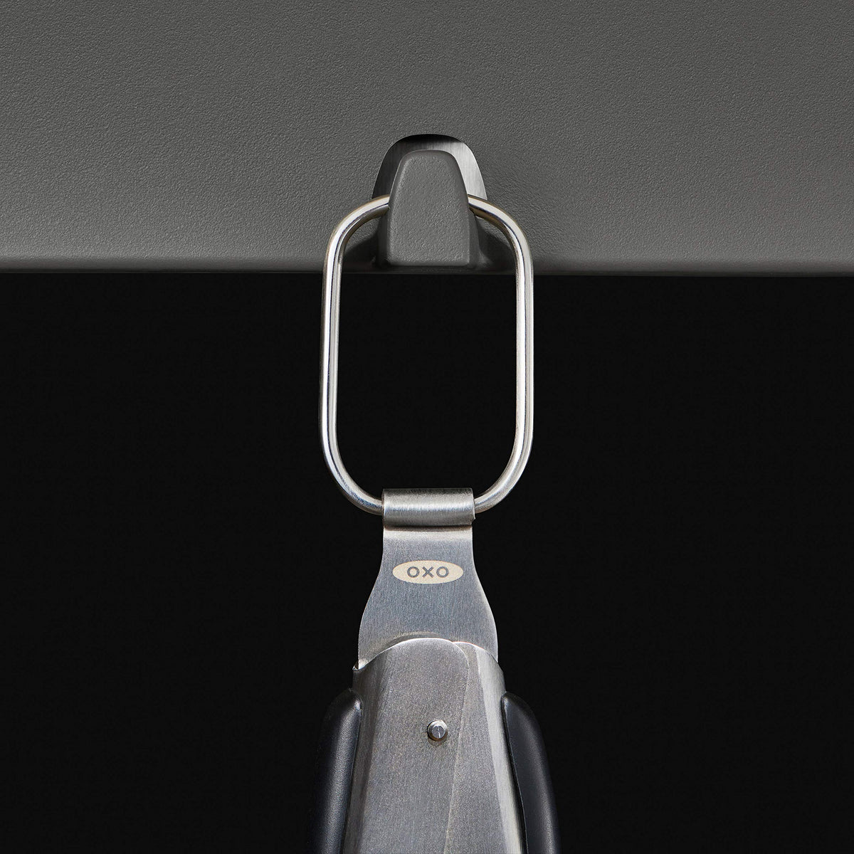 OXO Outdoor Grilling Tongs withstand busy grill sessions with sturdy construction