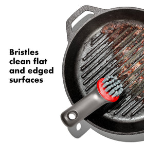 OXO Outdoor Heavy Duty Brush with Cover bristles pattern for flat and ridged cookware