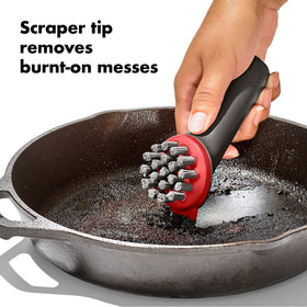 OXO Outdoor Heavy Duty Brush with Cover scraper tip tackling grease effectively
