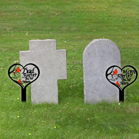 OZIO durable garden memorial stake suits lawns and paths year-round.