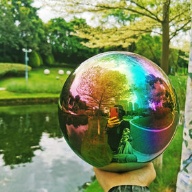Pangmao gazing globe adds artful decor for malls and storefronts with shine.