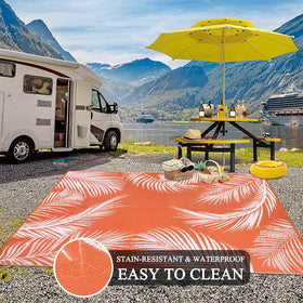 Pauwer easy-maintenance outdoor rug, hose down to clean dirt and stains.