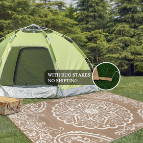 Pauwer lightweight rug packs into carry bag for camping trips
