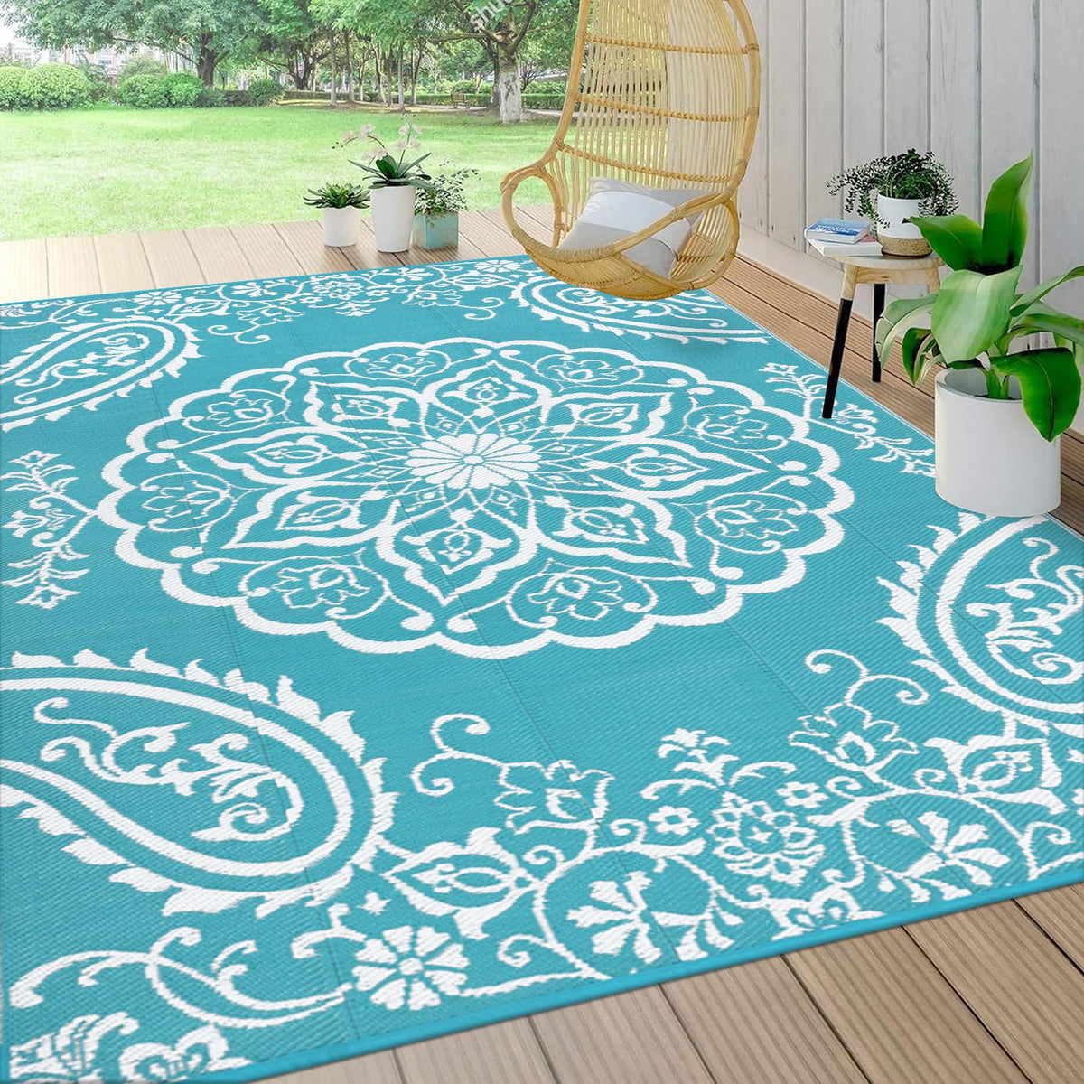 Pauwer outdoor rug showing reversible floral pattern for quick patio refresh.