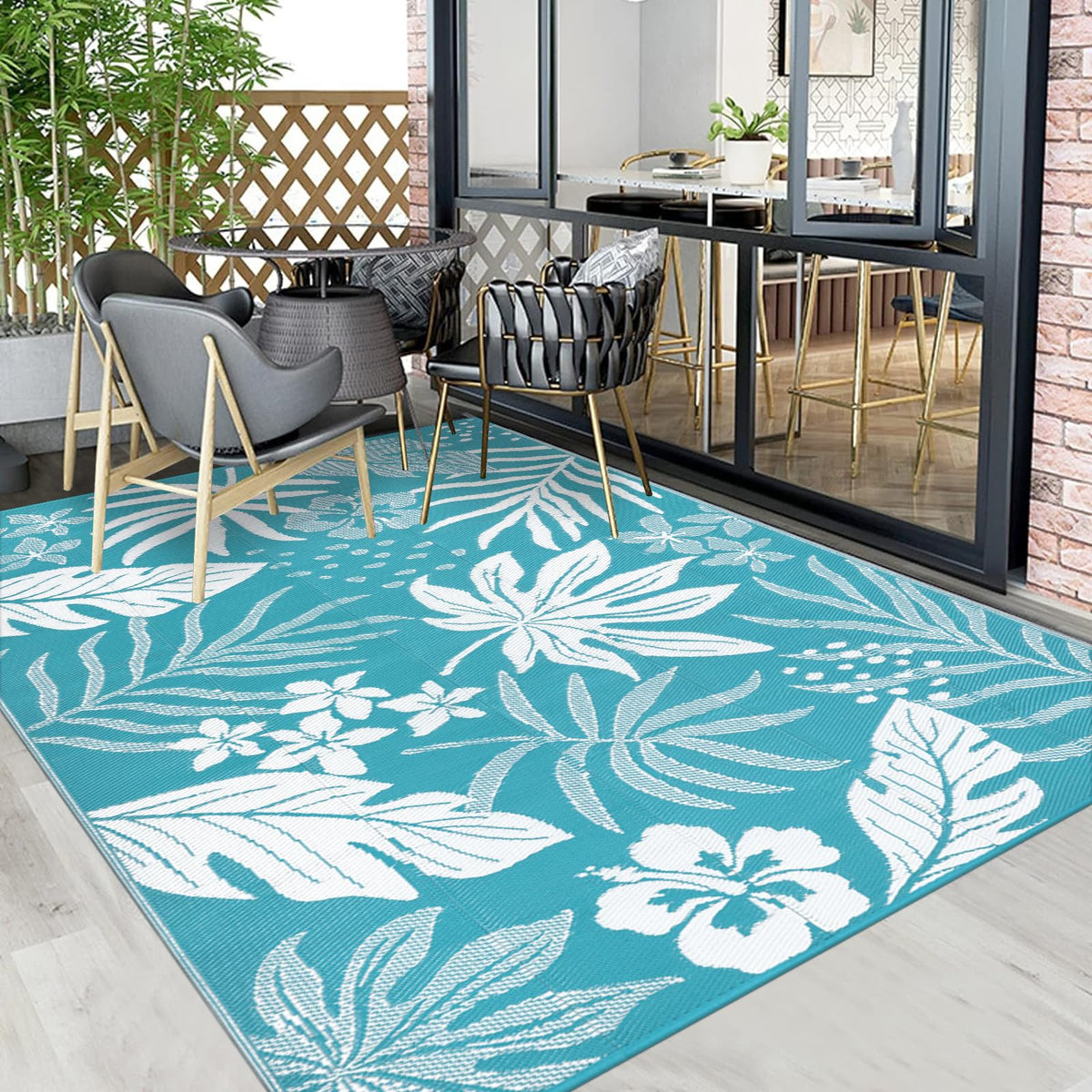 Pauwer rug with stakes shows secure placement on porch or deck