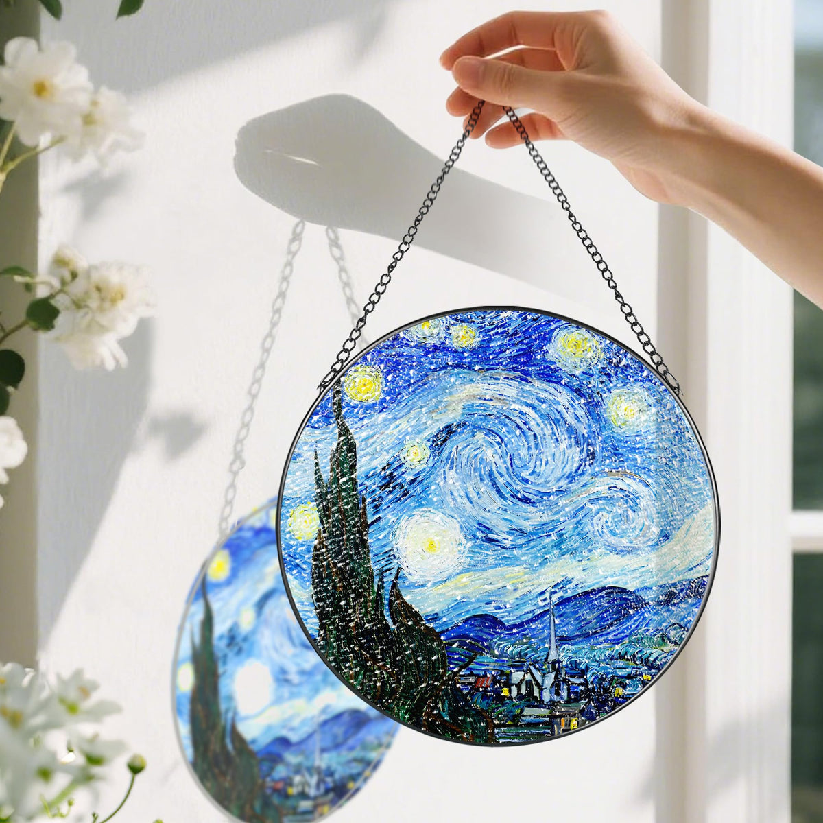 Pauyadu eight-inch stained-glass suncatcher highlights vivid color patterns