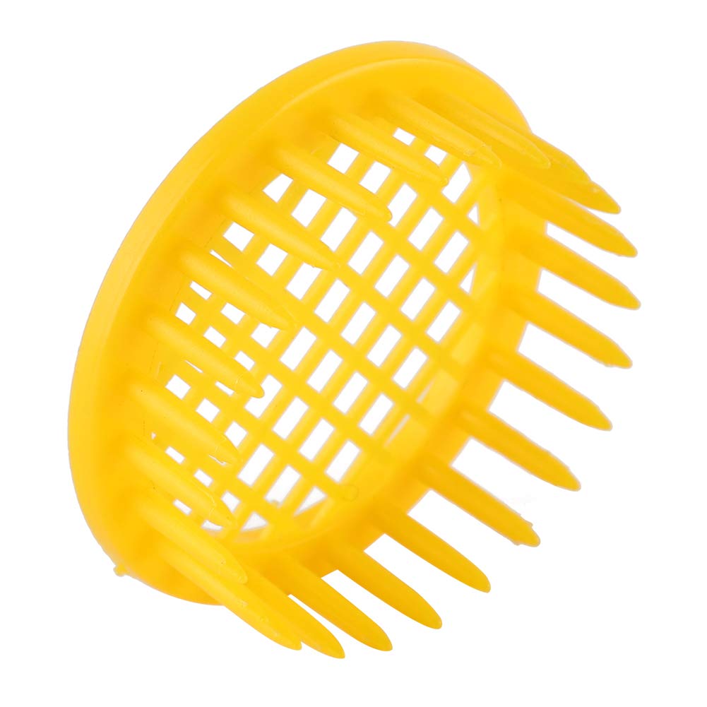 PayPie queen cages safely isolate queens, protecting bees during handling.