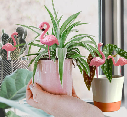 PEGZOS mini flamingo figurines with stakes brightening soil