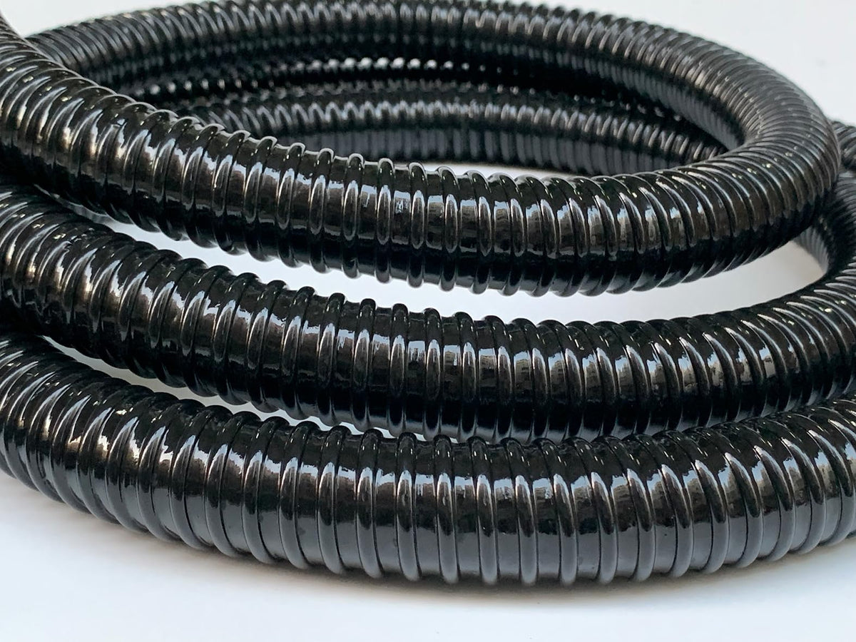Anti-kink corrugated design reduces bends around pond obstacles