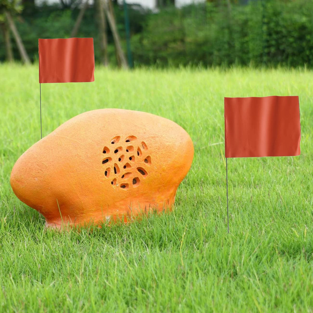 PERFECTFLY flags help train pets to stay within yard boundaries safely.