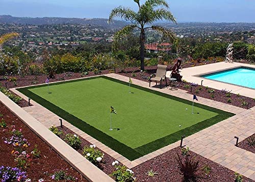 Petgrow Pro putting green easy cleaning with hose and soap