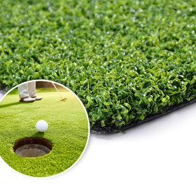 Petgrow Pro turf demonstrates durability with UV-resistant fibers