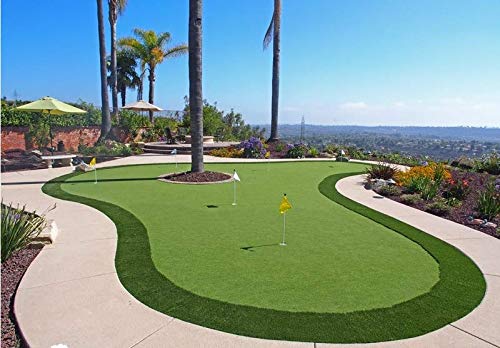 Petgrow Pro putting green with grid-assisted installation for precise setup
