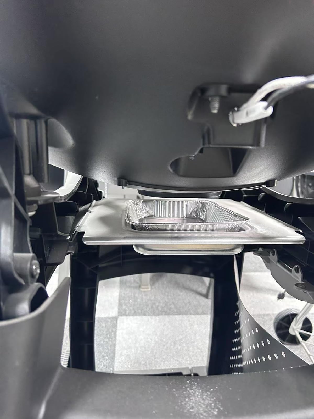 PETKAO Spirit II E220/E320 drip-pan kit supports quick, mess-free grill upkeep.