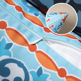 Phantoscope pillow cover showing hidden zipper for seamless look.