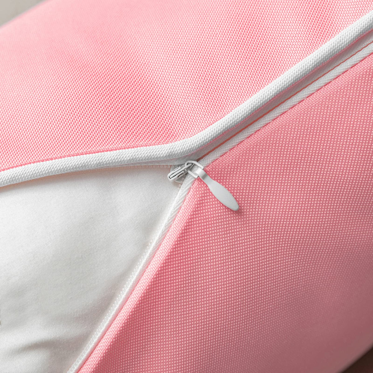 Phantoscope hidden zipper pillow cover for easy insertion and clean look.