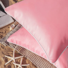 Phantoscope waterproof pillow cover protects cushions from splashes and moisture.