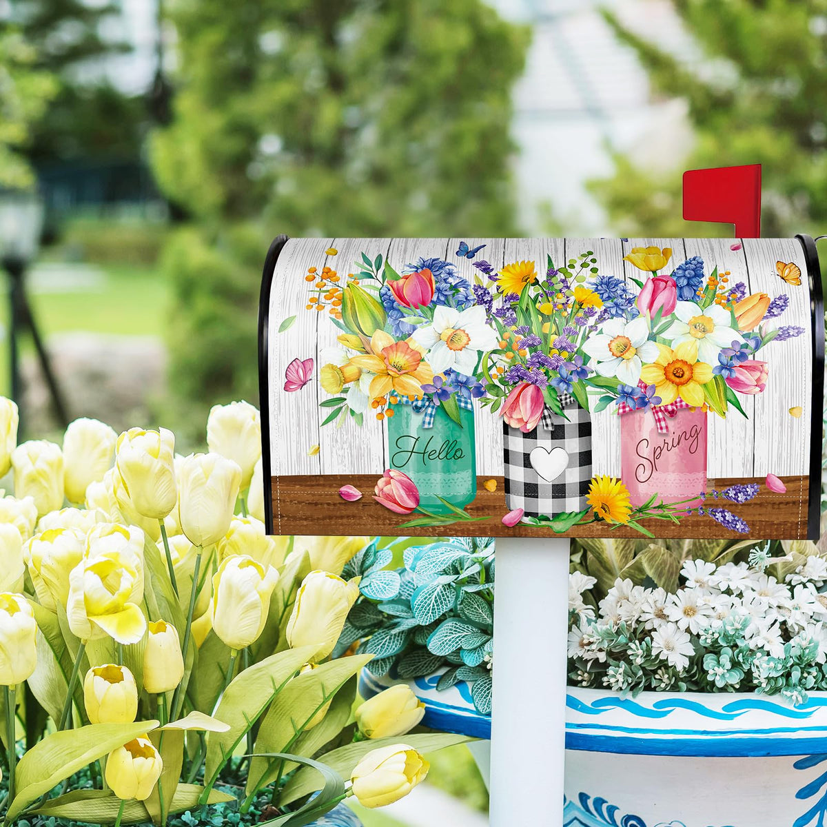 Pickmesh oxford fabric mailbox cover protects against stains and scratches during outdoor use.