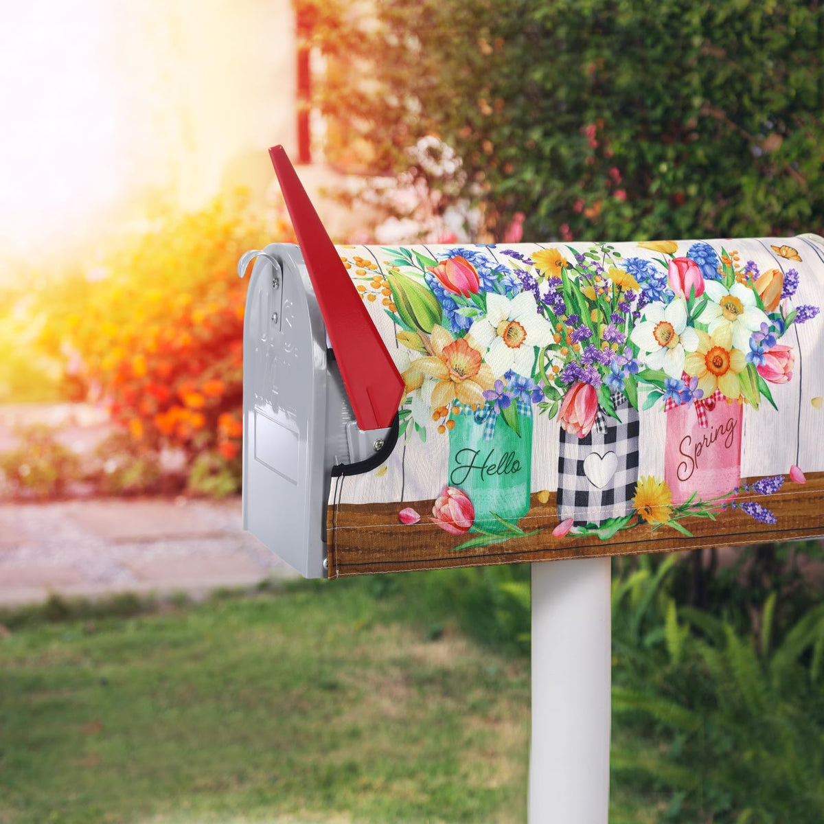 Pickmesh garden mailbox cover with vivid petals ideal for gifting neighbors.