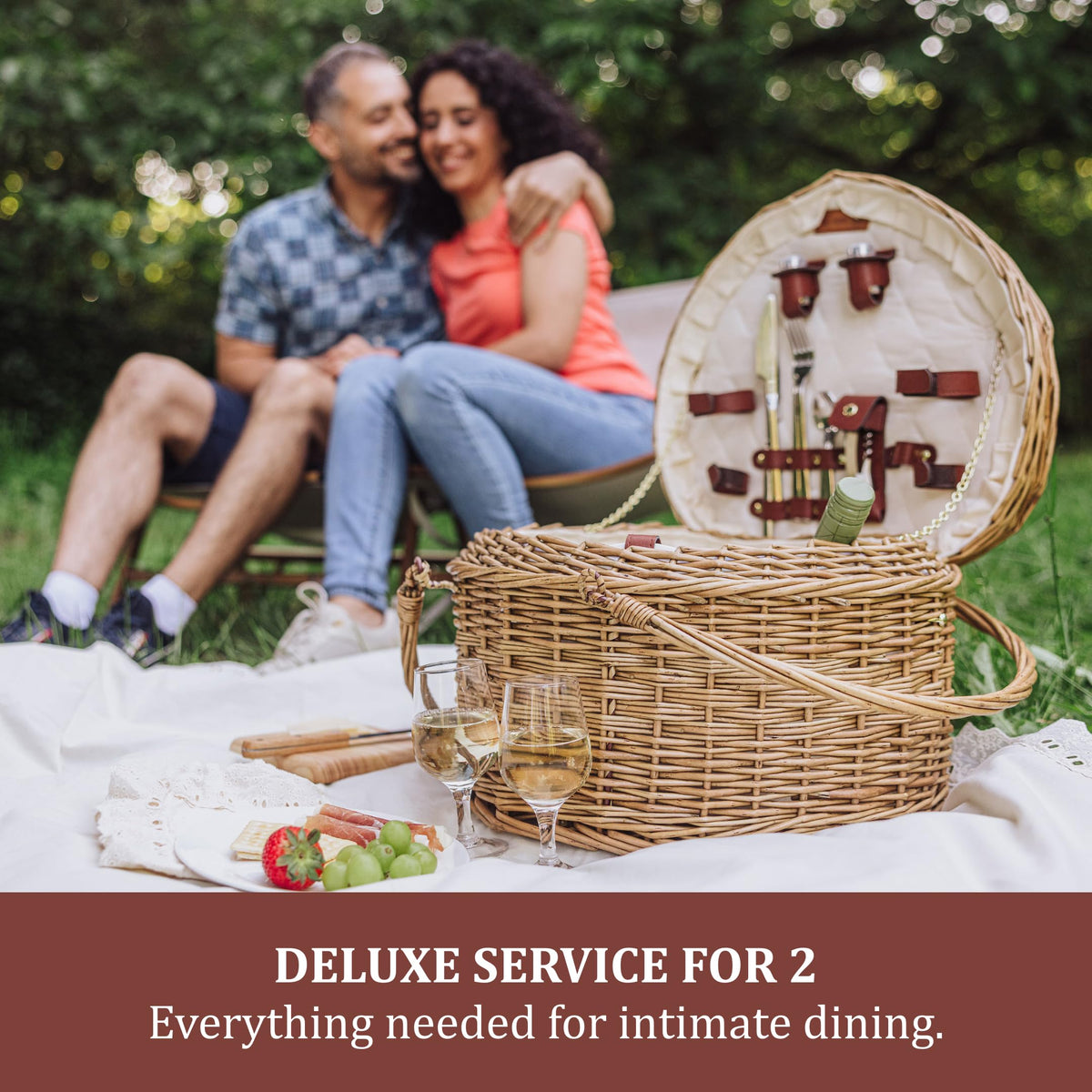 Picnic Time Heart Basket interior-lined view shows secure organization for two.