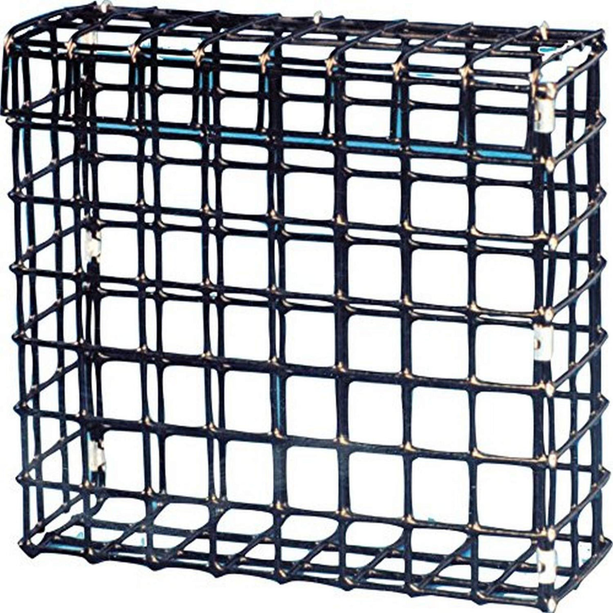 Pine Tree Farms 1451 wire feeder for large cake stabilizes layers and streamlines assembly