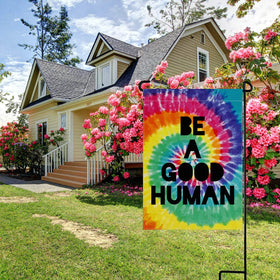 Pingpi Durable Burlap Garden Flag with fade-resistant colors for outdoor seasons.