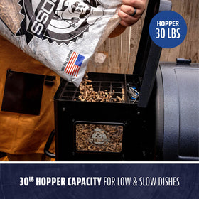 Pit Boss Navigator 850 porcelain-coated grids for versatile cooking layouts