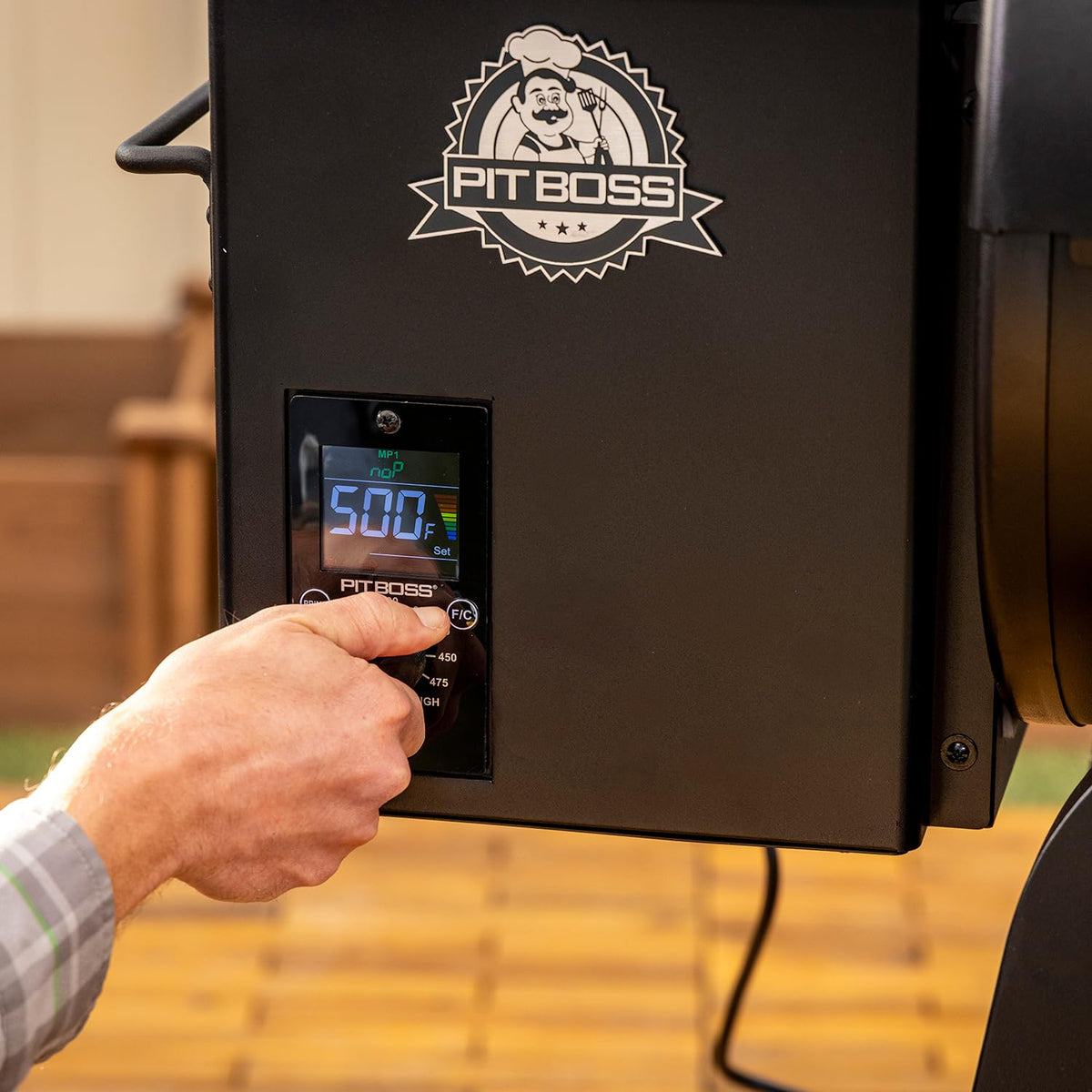 Pit Boss PB700CP hardwood pellets fuel rich, authentic wood-fired flavor.