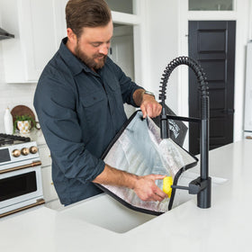 Leakproof stitchless wrap keeps mess contained during rest