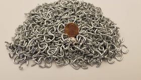 Plant My Tank hog rings securing traps and cages for dependable holds.