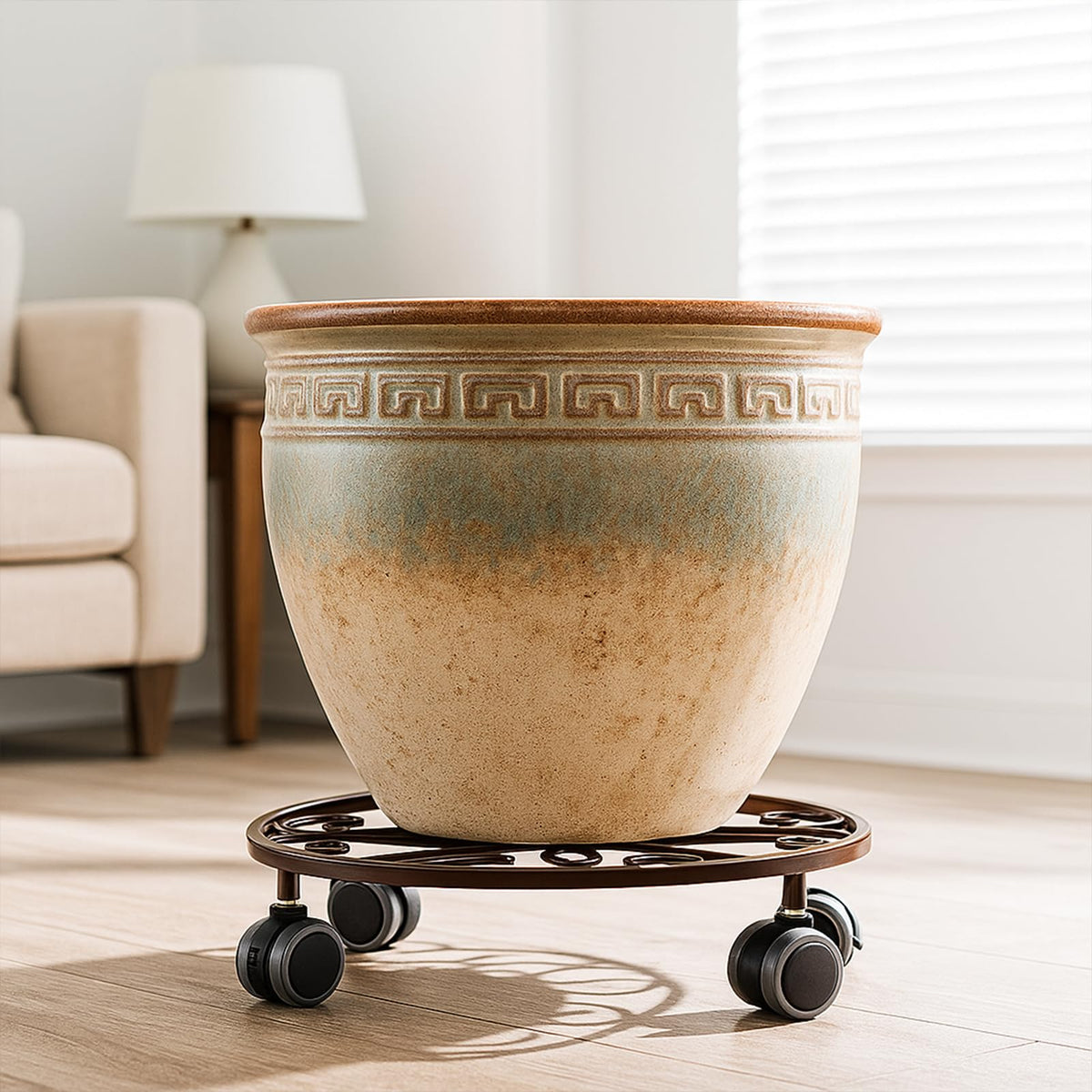 Planterhoma indoor-outdoor use highlights versatility for patios and living spaces