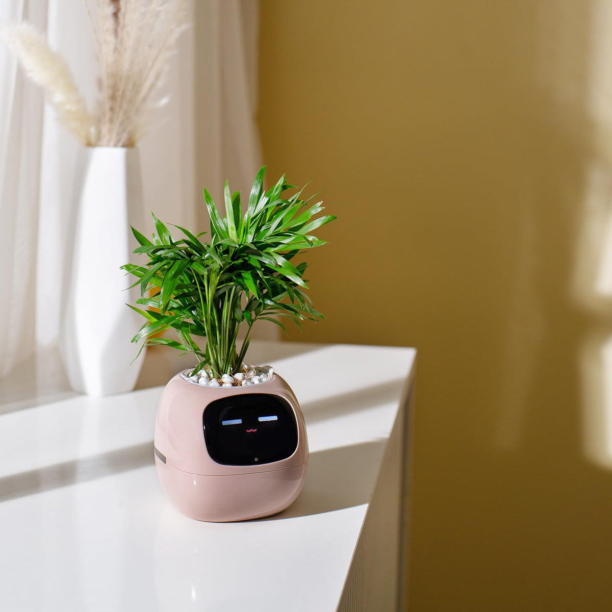 PLANTSIO Ivy smart plant pet enhances focus with interactive responses