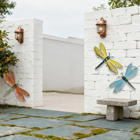 Durable, anti-fading finish withstands sun and rain for years.