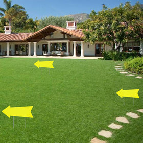 Plceucsrs multi-purpose yard signs for real estate and events