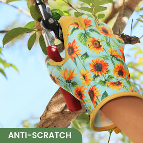 Pleneal glove palm padding offers grip for precise tool handling