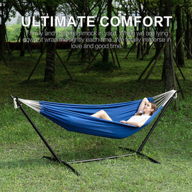 PNAEUT hammock close-up shows thick cotton weave for comfortable support.