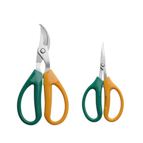 Pobowlgarls garden scissors blade close for clean cuts that protect plant tissue.