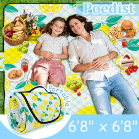 Poedist extra-large mat creates defined space for family time.