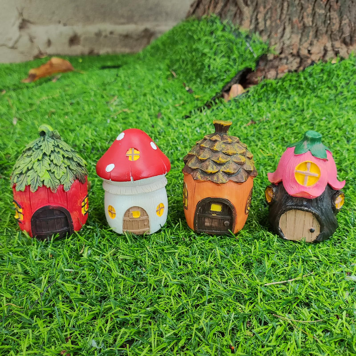 POPKER mini fairy garden pine cone house enhances micro landscapes with natural, earthy accents.