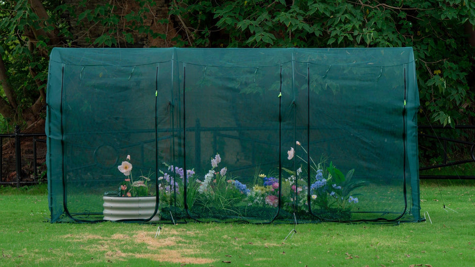Porayhut tunnel netting cover protects a 12-3x4ft bed from pests while allowing rainwater.