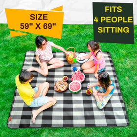 PortableAnd Picnic Blanket soft fleece top emphasizes comfort during outdoor picnics.