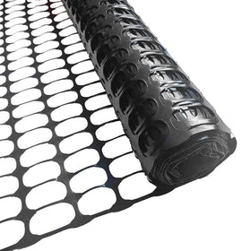 PotatoLife mesh fence installation around a tree for easy barrier