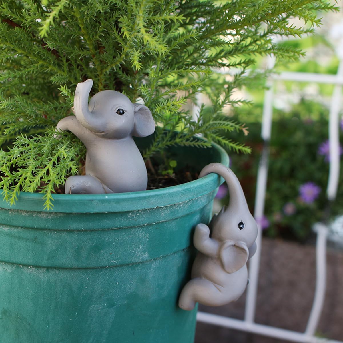 Pujipu garden decor figurine brightens patios and garden edges.