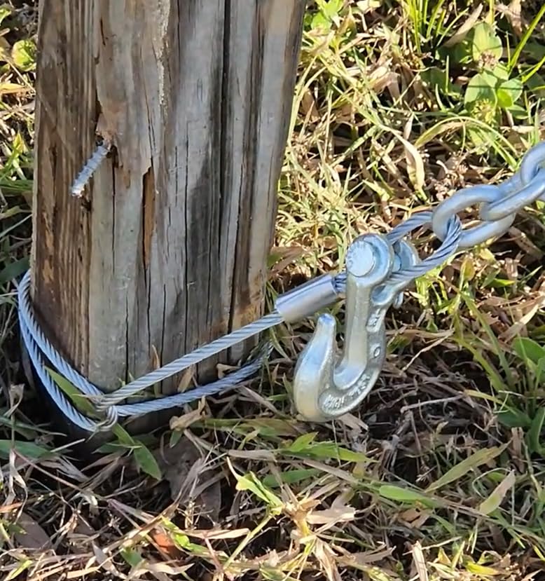 Pull A Post durable Grade 43 chain detail highlighting reliability