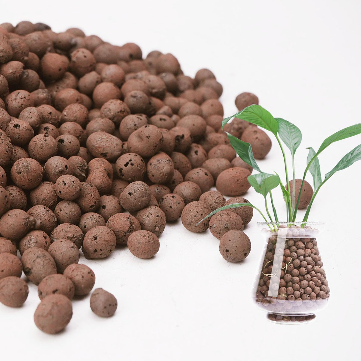 Pulovin LECA pebbles bag showing versatile 4-16mm range for flexible potting projects.