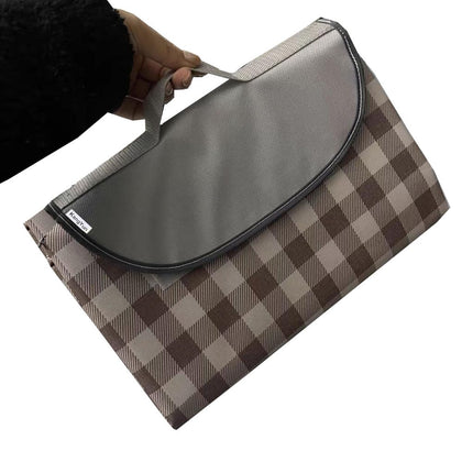 PUPOPIK picnic blanket shows the 80x60 inch size for roomy family picnics.